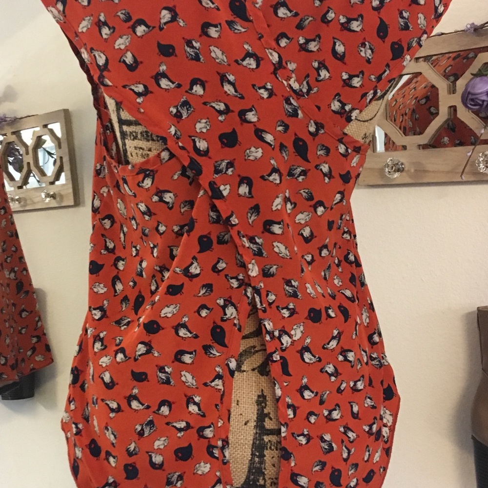Sleeveless blouse. - Picture 5 of 7